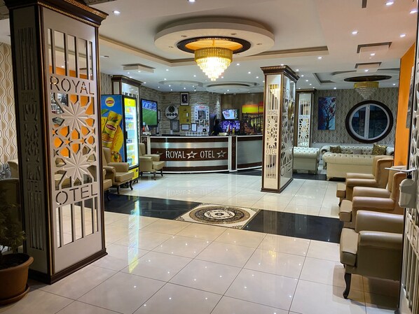 Chambre Standard Double ou avec lits jumeaux, vue ville | Coin séjour