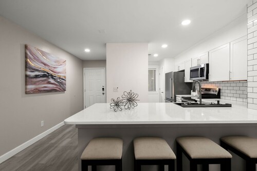 NEW Charming, Peaceful Escape NEW