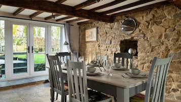 Cottage | Khu ăn uống