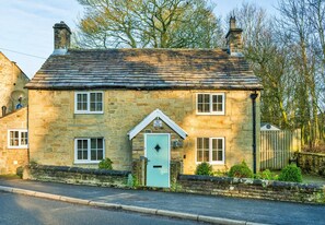 Cottage | Exterior - Cozy Cottage in the Heart of Buxton, No Deposit (Buxton)