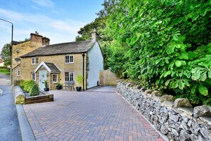 Cottage | Exterior - Cozy Cottage in the Heart of Buxton, No Deposit (Buxton)