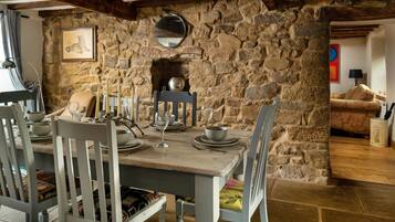 Cottage | Khu ăn uống