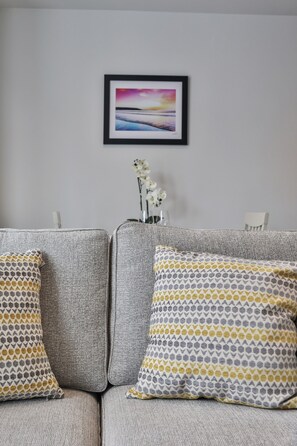 Apartment | Living area - Pet-friendly Coastal Apartment in Filey, No Deposit (Filey)