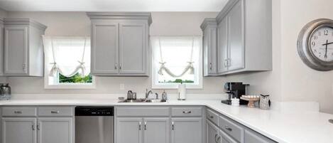 Microwave, oven, stovetop, dishwasher