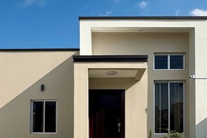 Exterior detail - Your Home Away from Home - Welcome to House Valencia (San Pedro Sula)