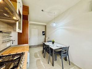 Apartment, 4 Bedrooms, City View | Private kitchen | Espresso maker, electric kettle