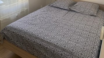 1 habitación, cuna de viaje, wifi y ropa de cama
