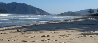 New house on the beach of Lagoinha Ubatuba Samola Condominium