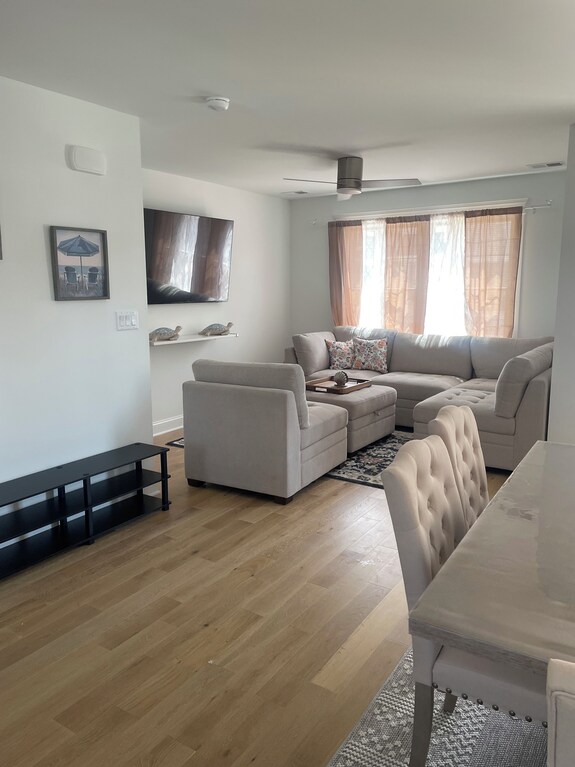 Beachside Townhouse 3br, 3ba Ocean Block Living At The Jersey Shore - Point Pleasant Beach, NJ