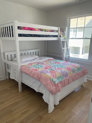 3 bedrooms, WiFi, bed sheets