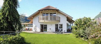 PINK LADY family-friendly vacation home, 10 minutes from Lake Kaltern