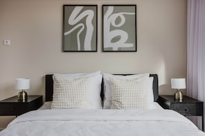 2 chambres, fer et planche à repasser, Wi-Fi gratuit, draps fournis