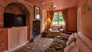 Unclassified image, 3 of 44, button - Majestic Cottage Near River Severn, No Deposit (Shrewsbury)