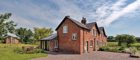 Cottage | Exterior