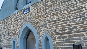 House | Exterior - Chapel in Newquay Near Towan Beach (Newquay)