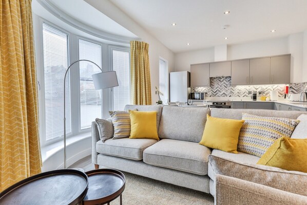 Living room - Apartment Near Filey's Sandy Beach, No Deposit (Filey)