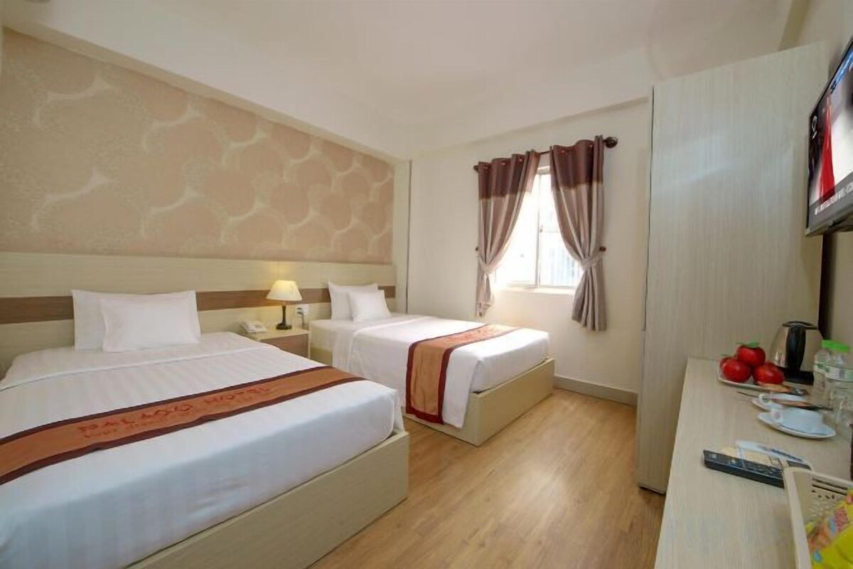 Deluxe Room Part smoking