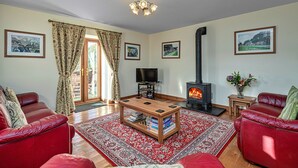 Unclassified image, 2 of 30, button - Cottage on Cardigan Bay With Hot Tub (Talybont)