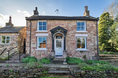 Cottage in Peak District Near Roaches Rocks
