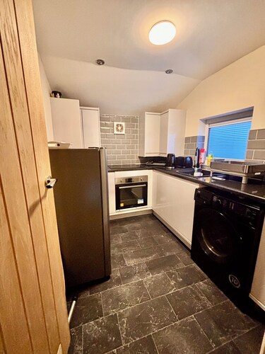 1 Bedroom flat in Northenden Nr Airport & Didsbury