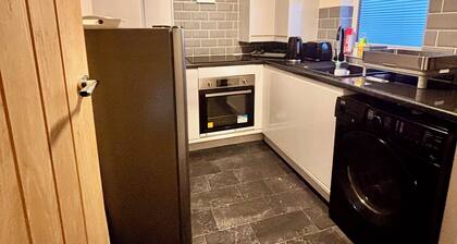 1 Bedroom flat in Northenden Nr Airport & Didsbury