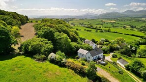 Cottage | View from property - Cottage in Conwy With Hot Tub & Mountain Views (Colwyn Bay)