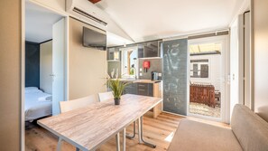 2 quartos, ferros/tábuas de passar roupa, Wi-Fi de cortesia