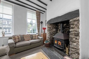 Cottage | Living room - Cottage in Snowdonia Near Betws y Coed (Llanrwst)