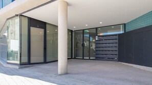 Exterior detail - Luxurious Studio Retreat in Porto by LovelyStay (Porto)