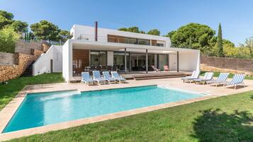 Villa | Pool | Indoor pool, outdoor pool