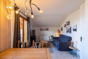 Living area - 150m from resort center, 4th floor, swimming pool, sauna, balcony, ski locker, 33m², Les Orres (Les Orres)