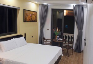 Deluxe Double Room, Balcony, Mountain View | 1 bedroom, in-room safe, desk, blackout drapes