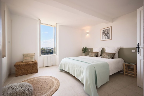 3 chambres, fer et planche Ă repasser, Wi-Fi, draps fournis