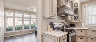 Spa feel 3-bedroom 2 bath single story house weekly / monthly discounts