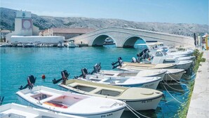 Apartment | View from property - Apartment in Dinjiska by the Beach (Pag)
