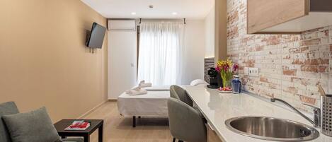 Studio Deluxe, balcon | Cuisine privée