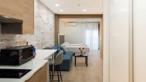 Deluxe Studio, Balcony | Dapur peribadi
