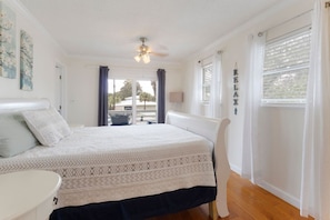 3 chambres, fer et planche à repasser, Wi-Fi gratuit, draps fournis