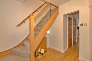 Interior - Retreat in Solihull Near NEC Birmingham (Solihull)