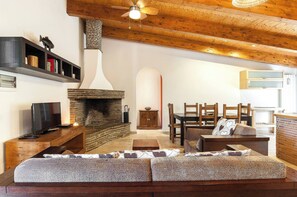 Villa, 3 Bedrooms, Accessible, Smoking | Interior - Villa La Cesa max 8 Person (San Felice Circeo)