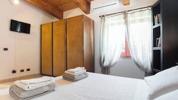 Villa, 3 Bedrooms, Accessible, Smoking | 3 bedrooms