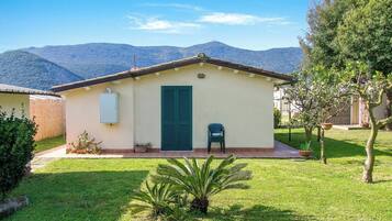 House, 2 Bedrooms, Accessible, Smoking | Exterior
