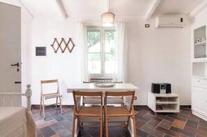 Maison, 2 chambres, accessible aux personnes à mobilité réduite, fumeurs | Restauration