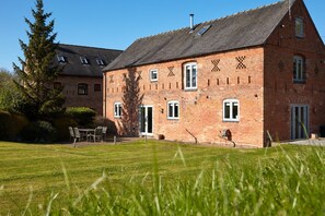 Cottage | Exterior - 4 Bedroom Cottage in Ashbourne (Ashbourne)