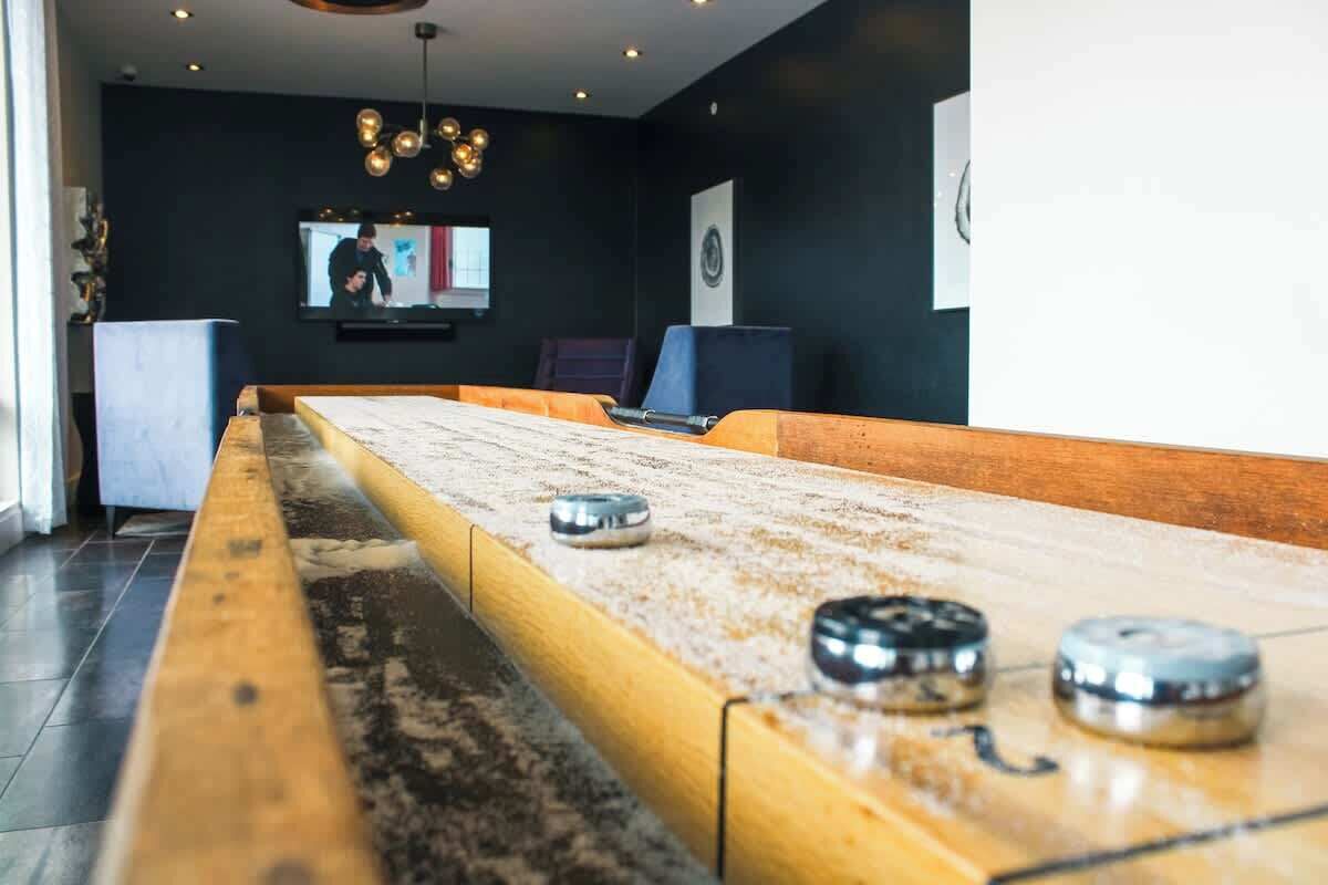 Game room