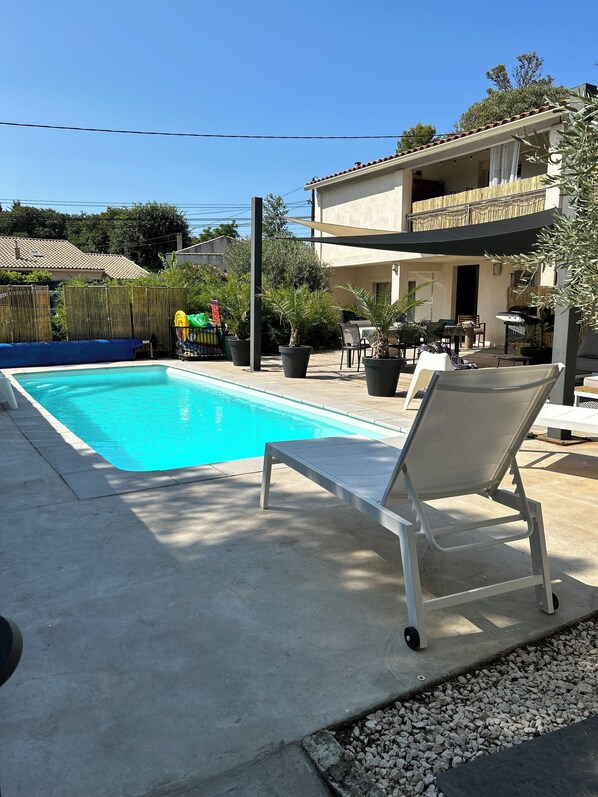Pool - Peaceful apartment with private pool (Salinelles)