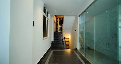 beestay hotels Near US Consulate