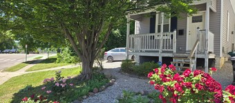Charming cottage, 3Qn w/ WiFi, Parking, AC walkable to Clftn Nrthsd near dwntwn