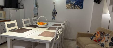 Apartment | Dining