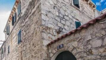 Apartment | Exterior